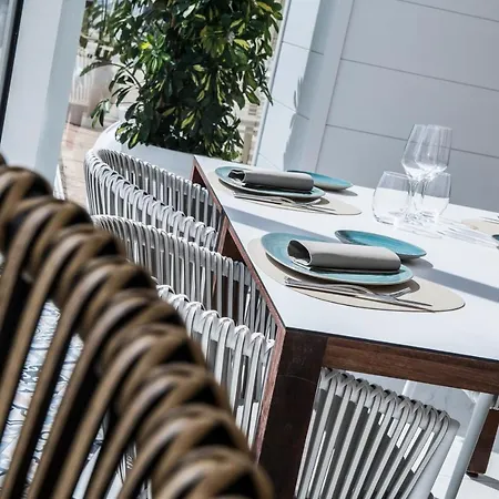 Marina Hotel 4*