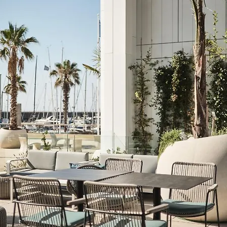 Marina Hotel