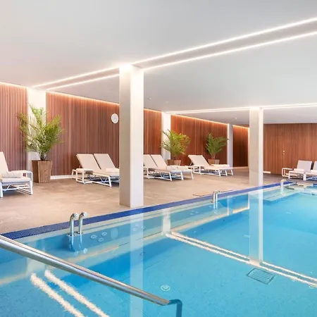 Marina Hotel 4*