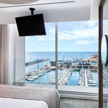 Marina Hotel