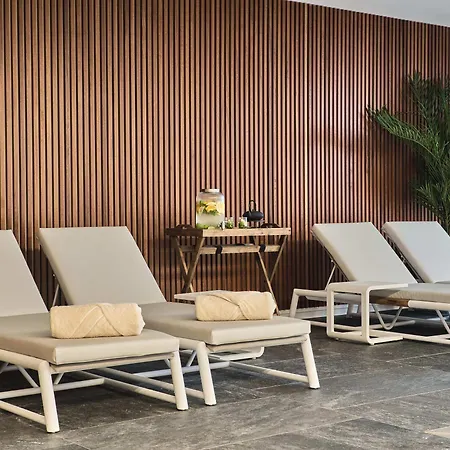 Marina Hotel 4*